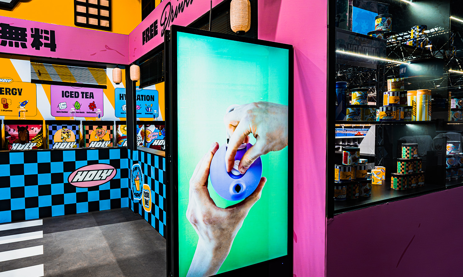 HOLY Messestand auf der DoKomi 2026 von rocDesign – Bild 7