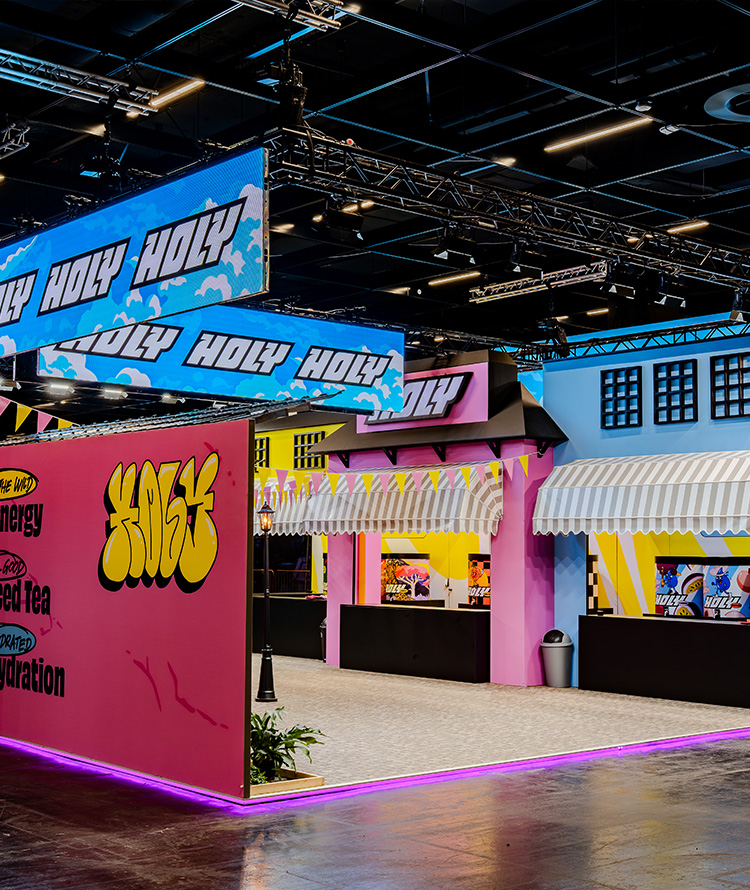 HOLY Messestand auf der gamescom 2026 in Köln von rocDesign